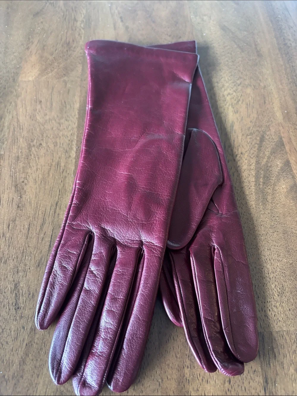 Classic Women's Leather Gloves - Burgundy NWOT
